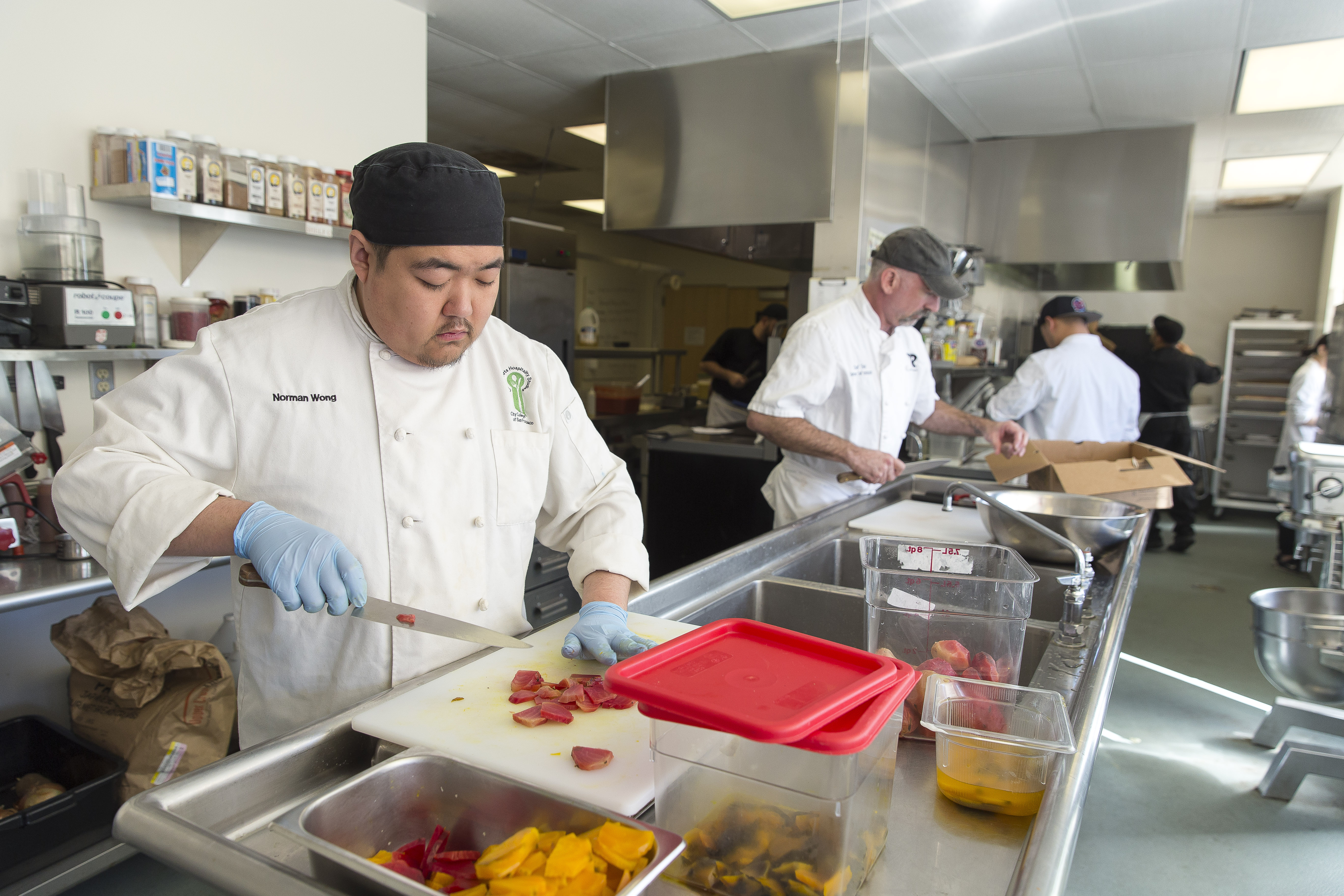 Campus Chefs cooking